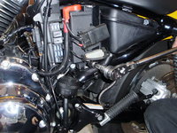 04年以降スポーツスターのバッテリー外し方 - Pigsty